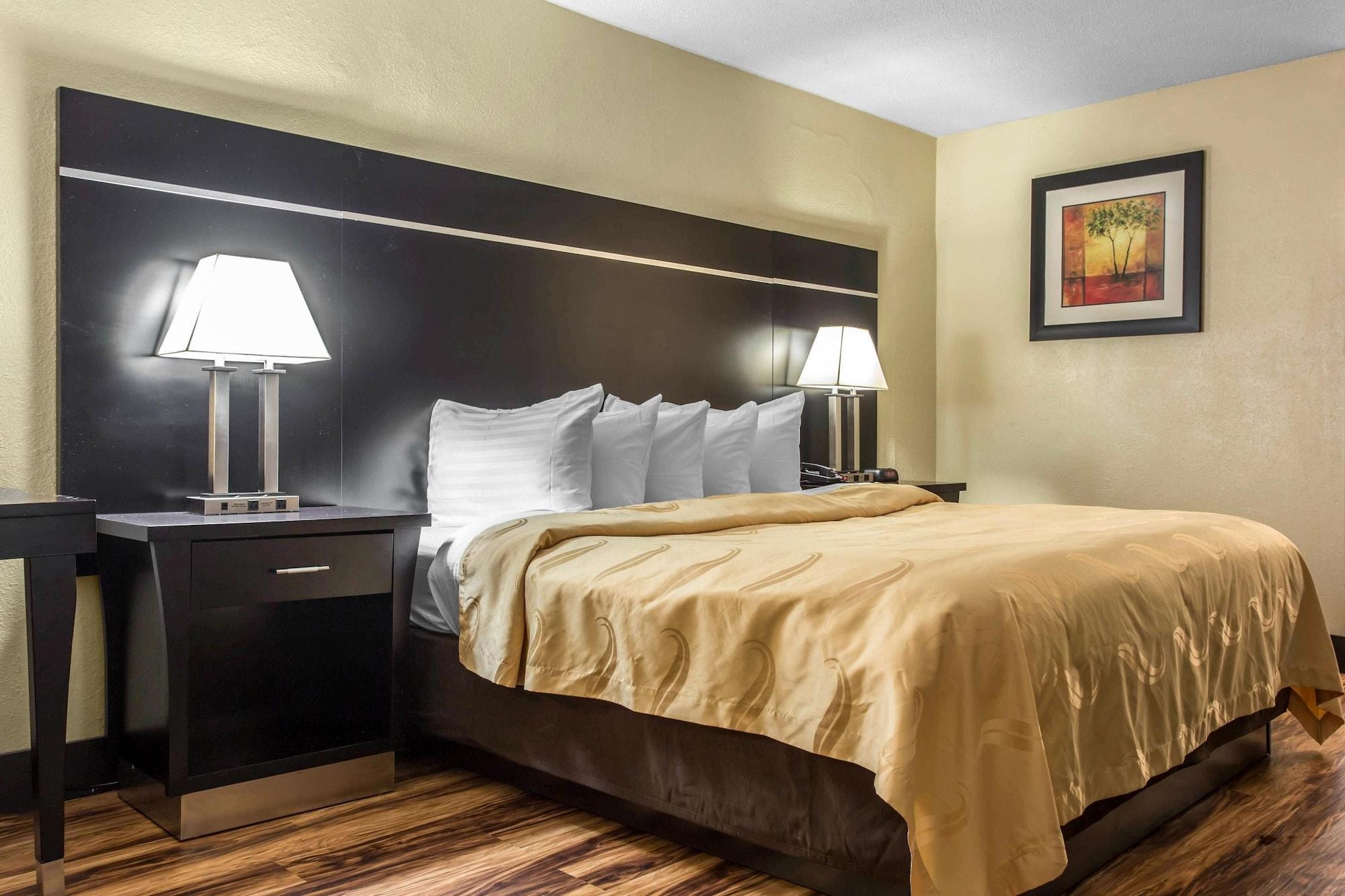 Hotel Quality - Charleston 2*