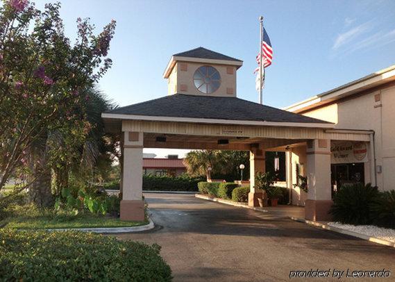 Quality - Charleston Hotel