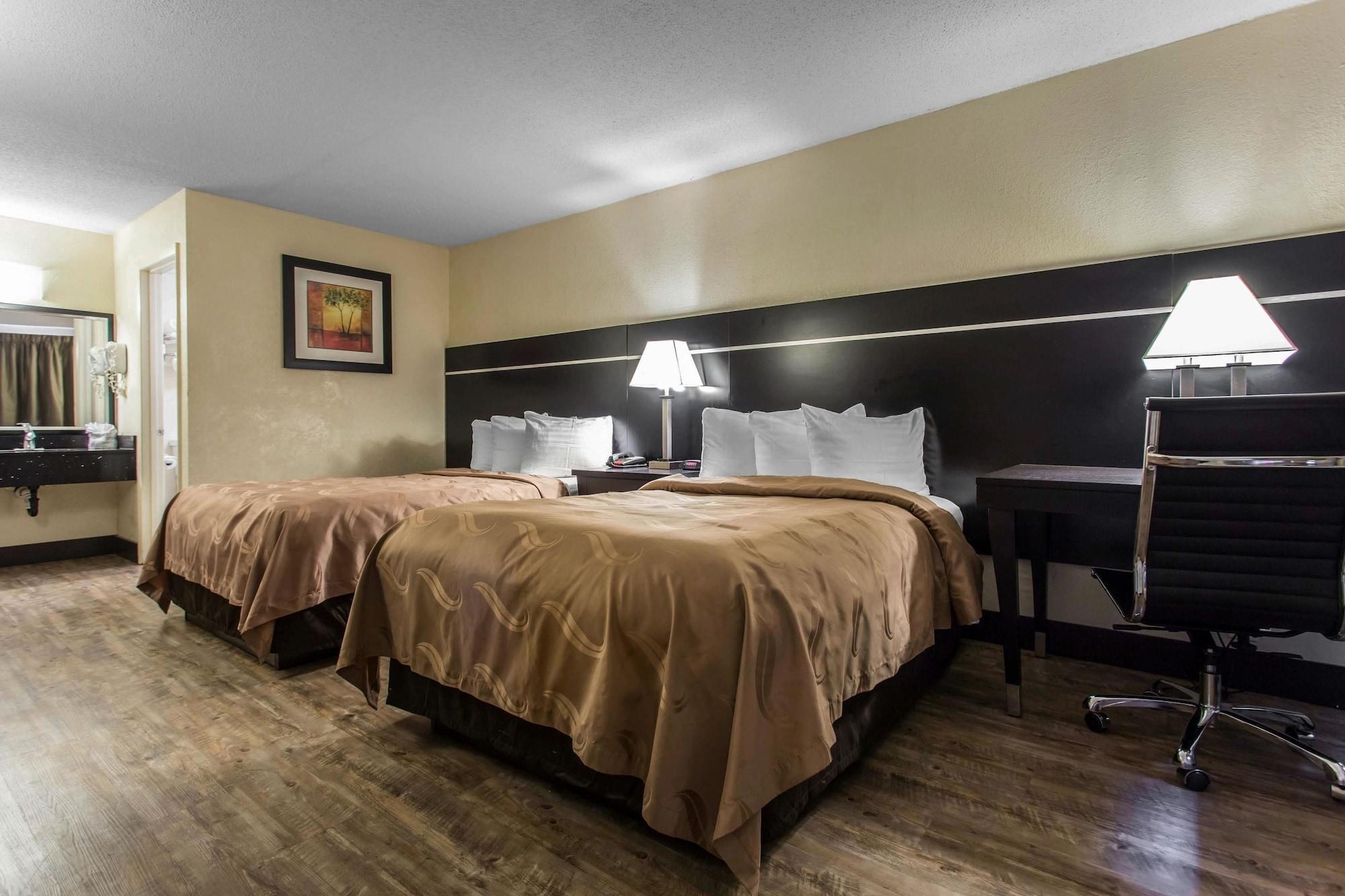 Quality - Charleston Hotel