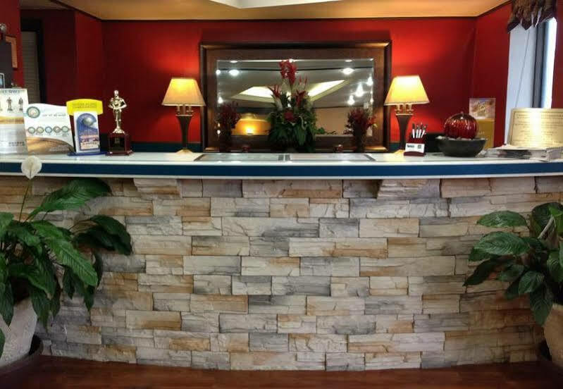 Hotel Quality - Charleston 2*